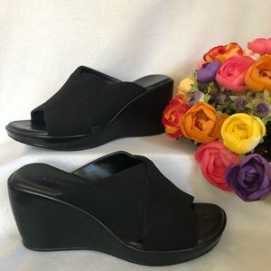 Liz Claiborne Fabric Slip On Wedge Sandals